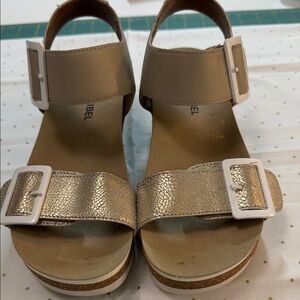 Josef Seibel Tan and Gold Sandals